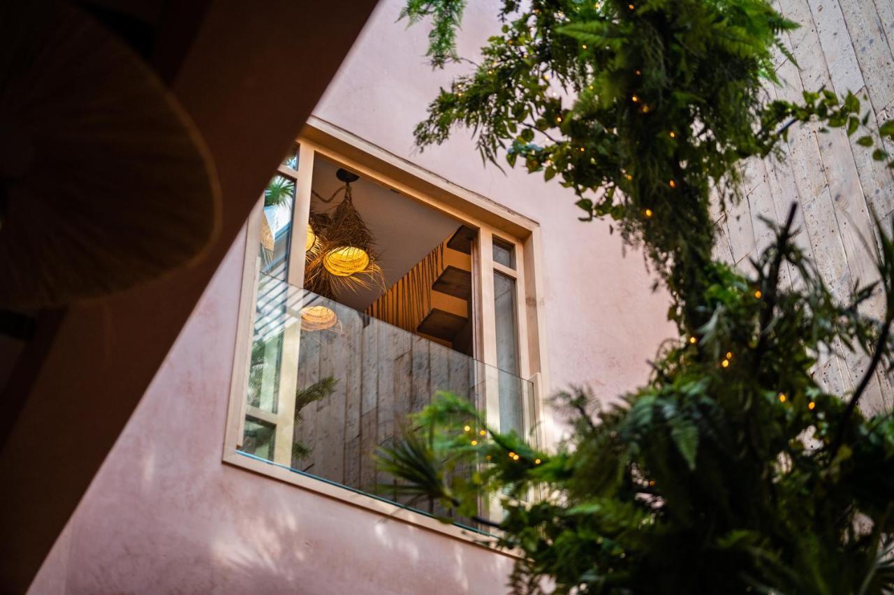 Mama Lova Hotel, Riad, Restaurant & Riad Essaouira